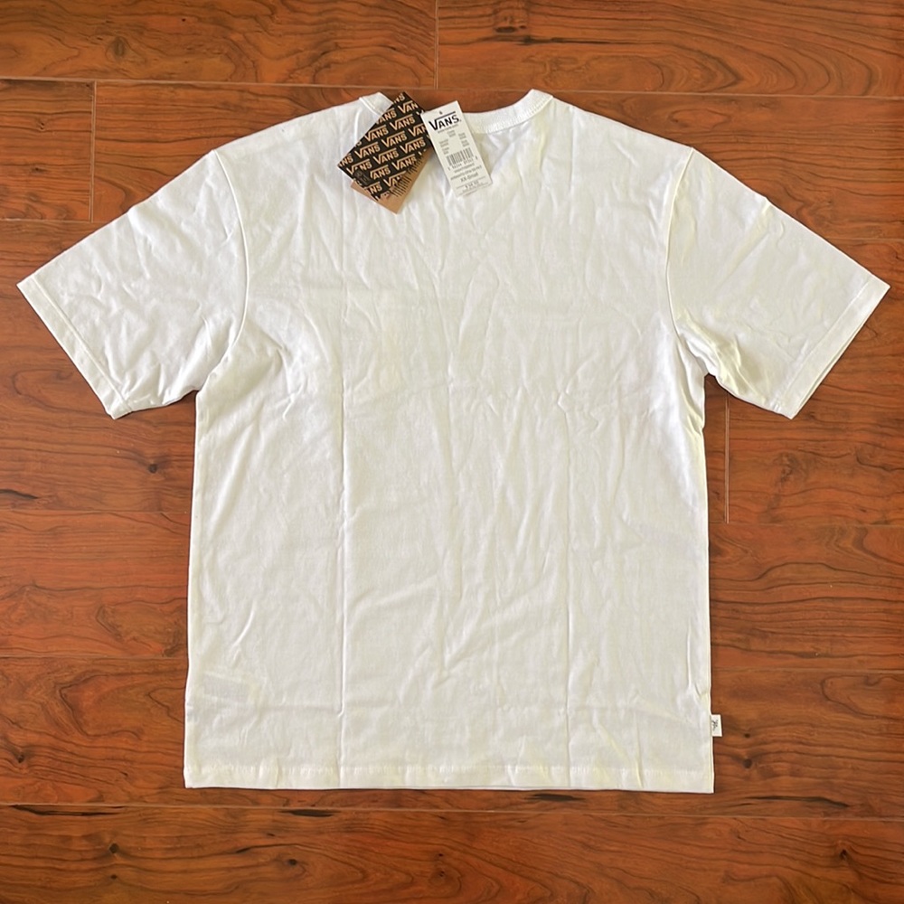 COPY - NWT Vans Off The Wall Armanto White Embroidered Rose Graphic Tee Shirt - Picture 6 of 7